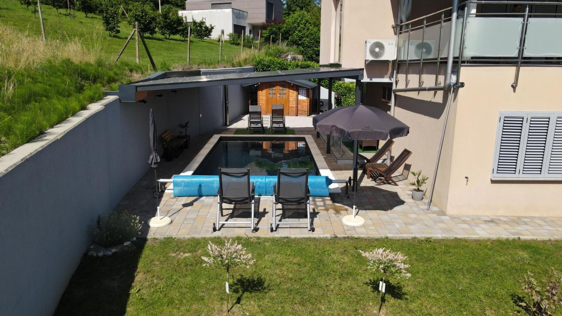 Villa Dambo Mit Pool , 4 Sterne Grkavescak ภายนอก รูปภาพ